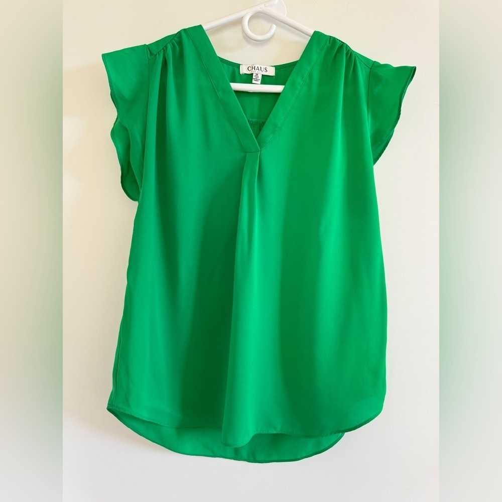 NWT Chaus Women's Green V-Neck Top M